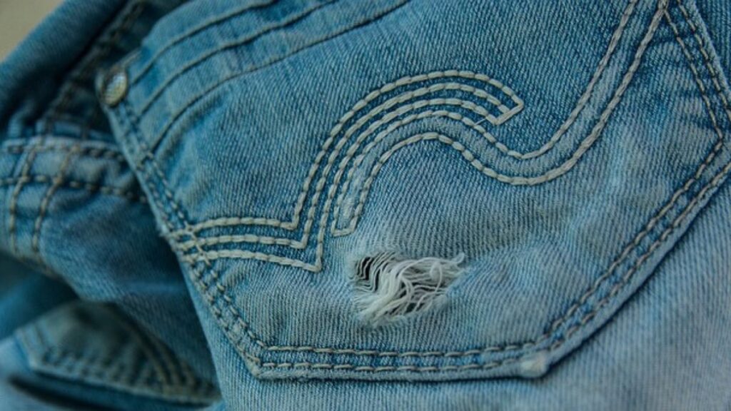 Upcycling Your Old Jeans:Your Ultimate Guide